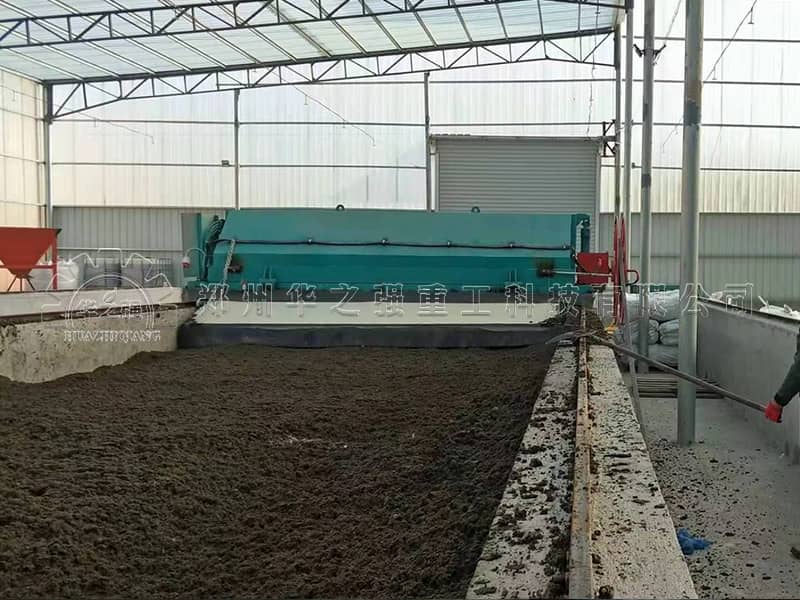 自走式翻堆機的工作原理和環(huán)境要求 自走式翻堆機的工作原理和環(huán)境要求